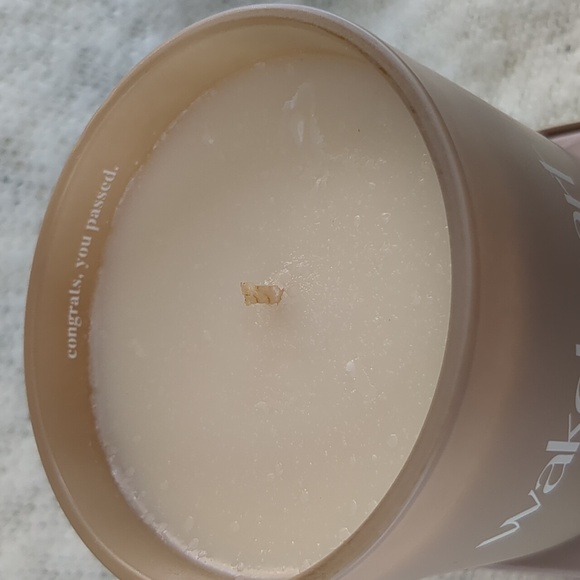 Wakeheart Candle in Vibe Check, 8oz Hand poured Candle - Picture 12 of 14